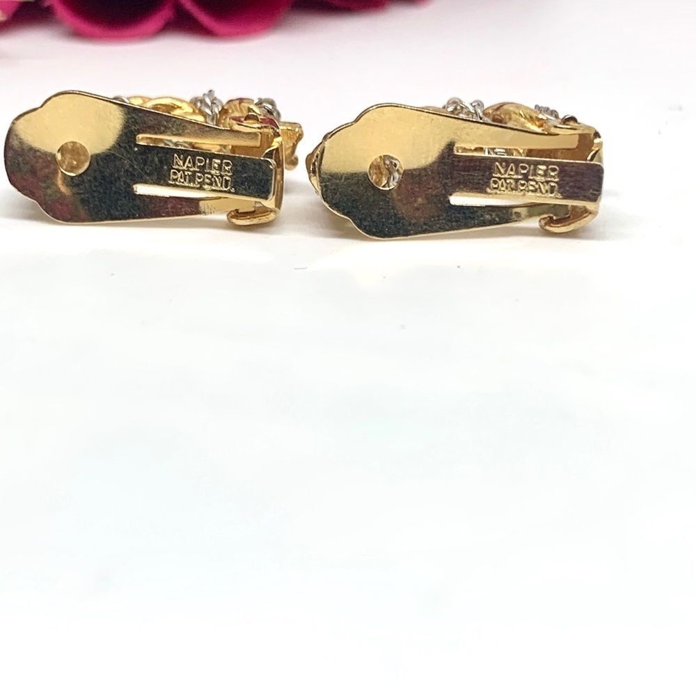 VINTAGE⚜️NAPIER Gold Chain Twist Clip Earrings - Picture 10 of 11